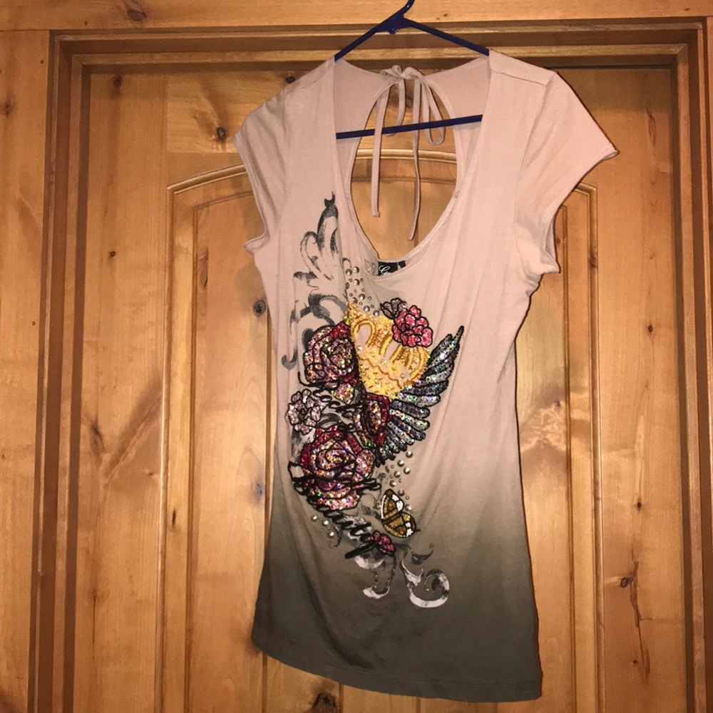 Open back, beaded guess shirt